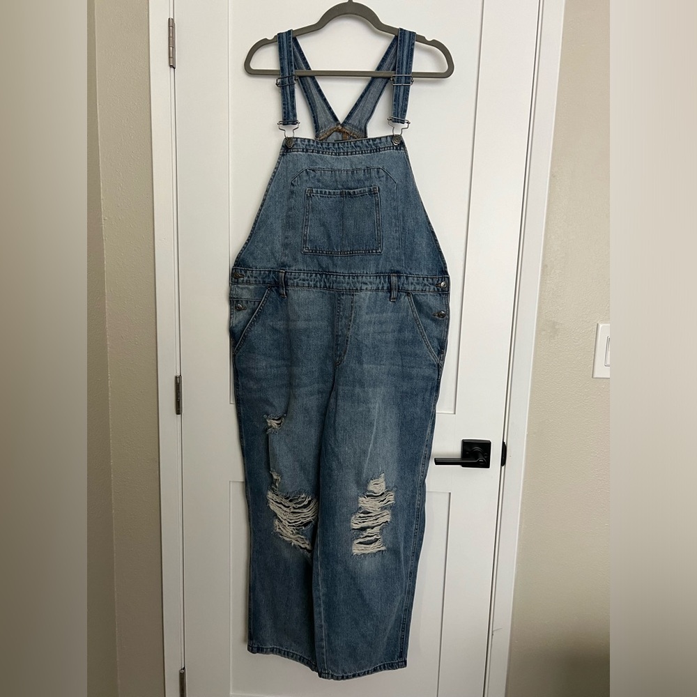 wild fable medium wash distressed overalls